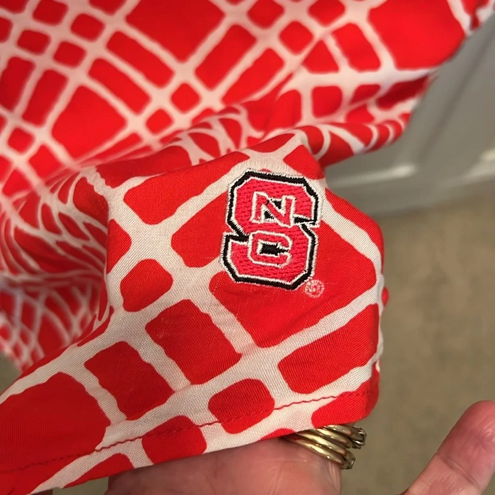 NWT Pressbox Red & White Bonnie Long Sleeve Shirt Hi Low Size M NC State